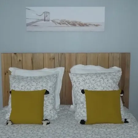 A L Ancre De La Rive Bed & Breakfast *